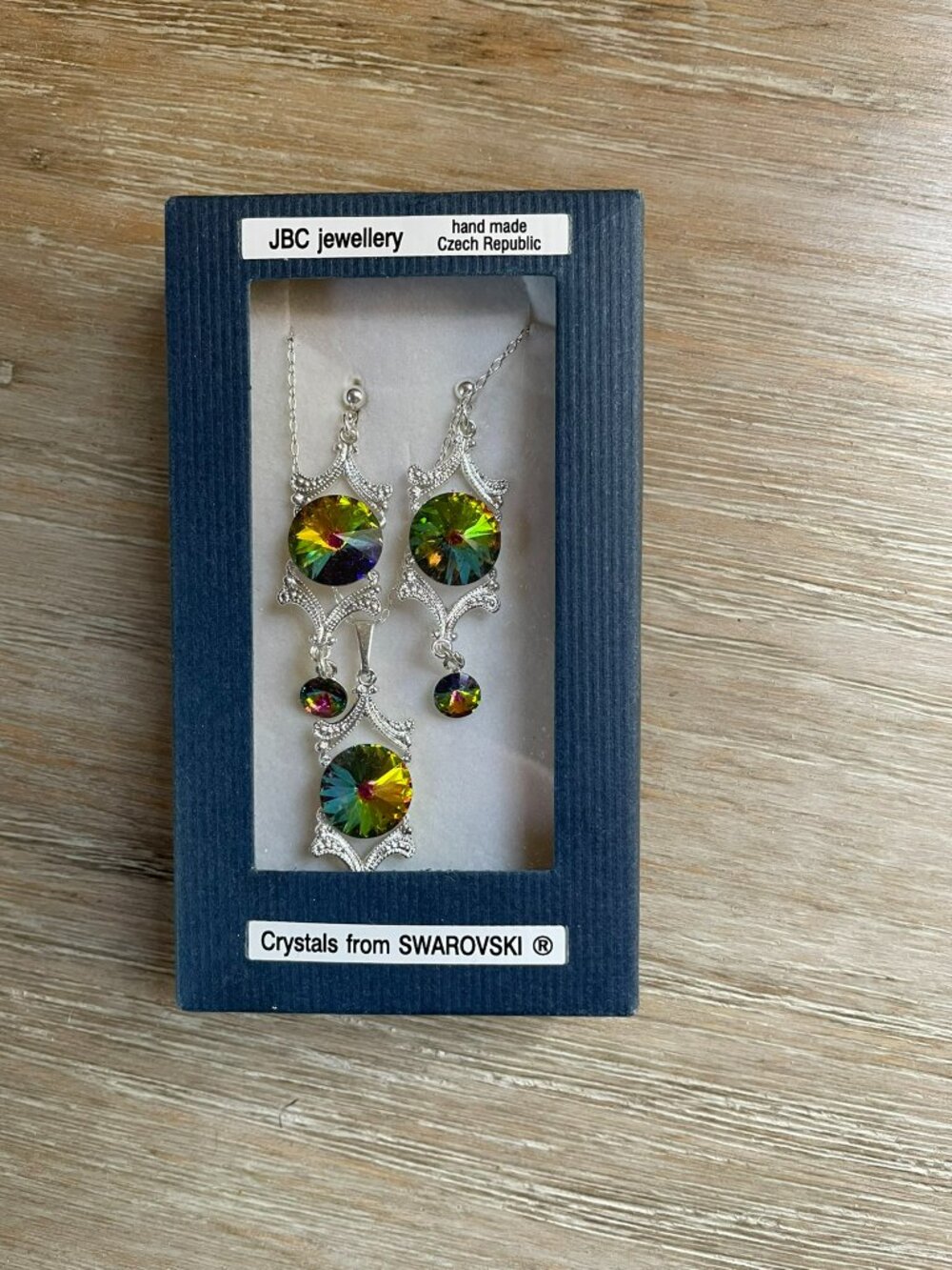 Vintage Inspired jewelry set with Swarovski crystals